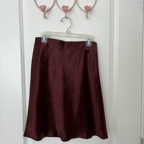 Babaton Skirt - Picture 2 of 2